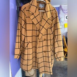 Jessica Tan Plaid Coat very excellent condition.